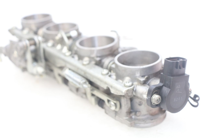 photo de INIEZIONE YAMAHA FJR ABS 1300 (2006 - 2012) - Dettagli dei punti di fissaggio