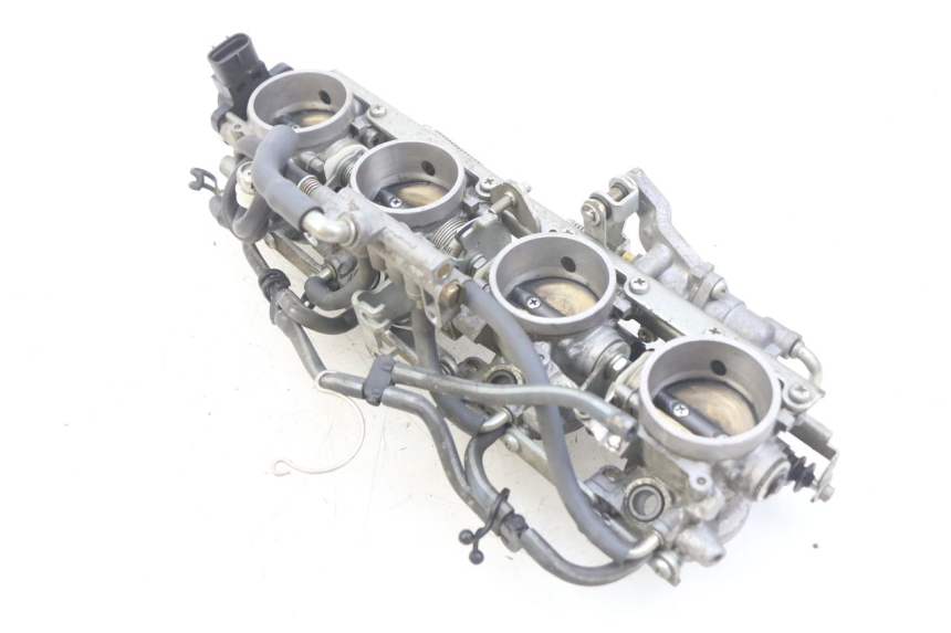 photo de INIEZIONE YAMAHA FJR ABS 1300 (2006 - 2012) - Dettagli dei punti di fissaggio