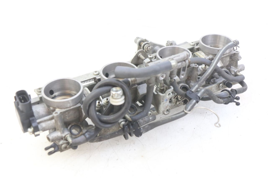 photo de INIEZIONE YAMAHA FJR ABS 1300 (2006 - 2012) - Stato della superficie e materiale