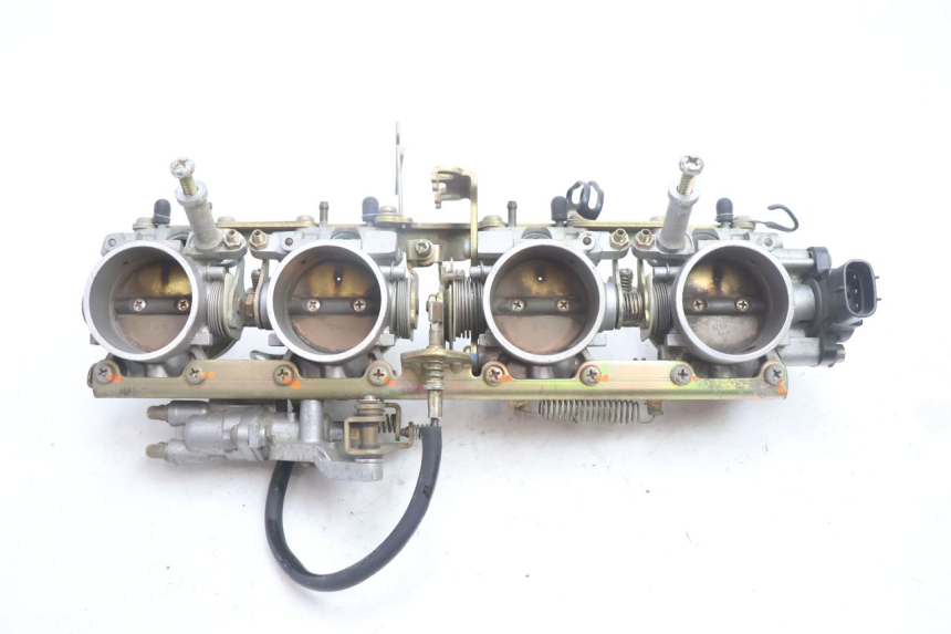 photo de CORPO FARFALLATO YAMAHA FJR 1300 (2001 - 2005) - Vista principale