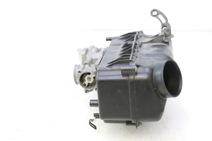 photo de CORPO FARFALLATO HONDA FJS SILVER WING SILVERWING 400 (2005 - 2008) - Dettagli dei punti di fissaggio