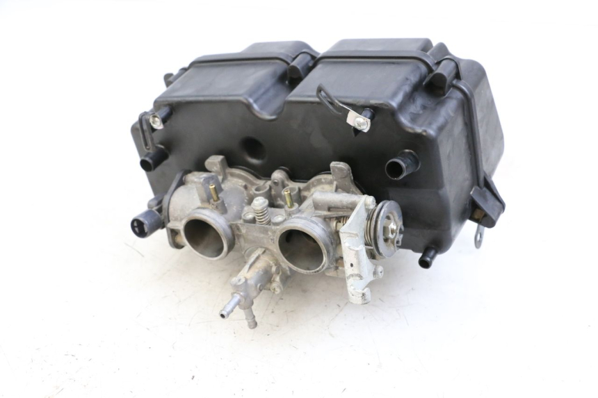 photo de CORPO FARFALLATO HONDA FJS SILVER WING SILVERWING 400 (2005 - 2008) - Primo piano tecnico