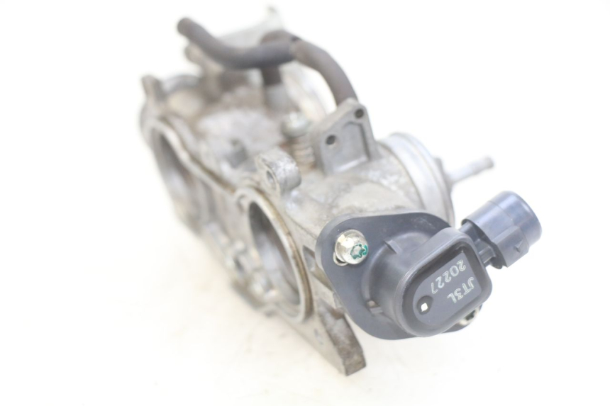 photo de INIEZIONE HONDA FJS SILVERWING SILVER WING 400 (2009 - 2016) - Primo piano tecnico