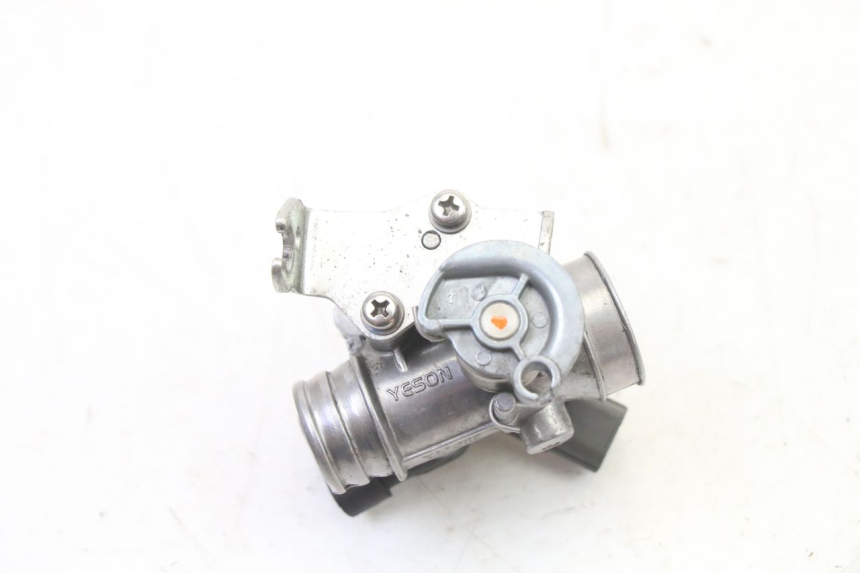 photo de CORPO FARFALLATO VENESI FLY RETRO 4T 50 (2020 - 2025) - Primo piano tecnico