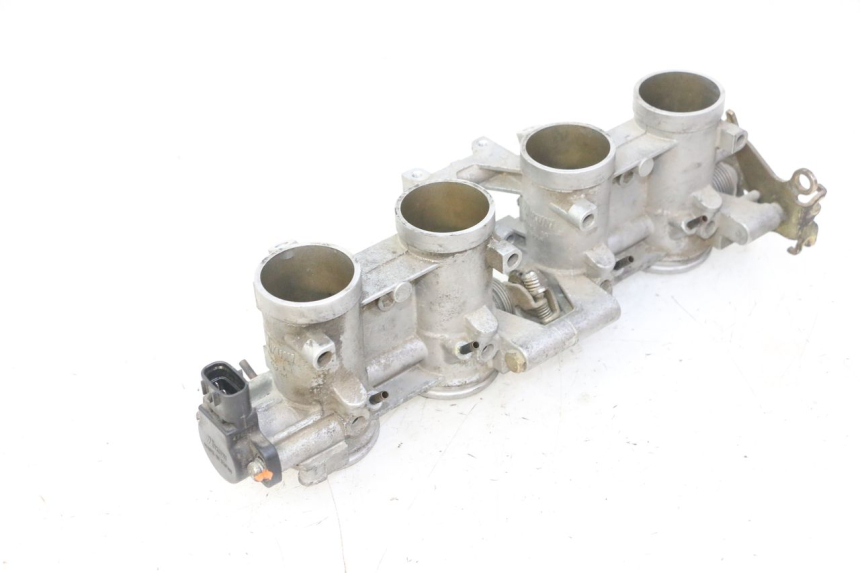 photo de CORPO FARFALLATO YAMAHA FZ6 N FAZER 600 (2004 - 2006) - Ricambio usato controllato