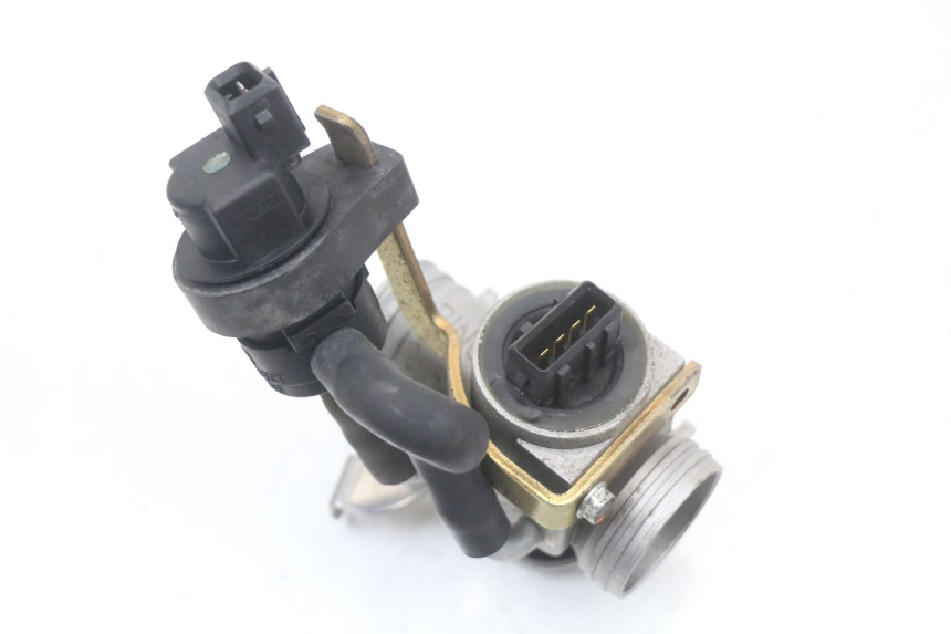 photo de CORPO FARFALLATO PEUGEOT GEOPOLIS RS 125 (2007 - 2009) - Dettagli dei punti di fissaggio