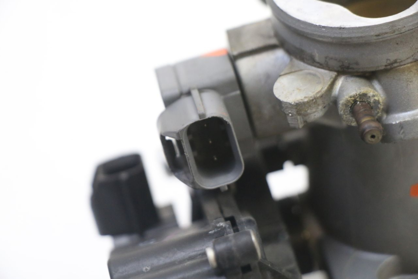 photo de CORPO FARFALLATO SUZUKI GSR 750 (2011 - 2017) - Vista d'insieme del prodotto