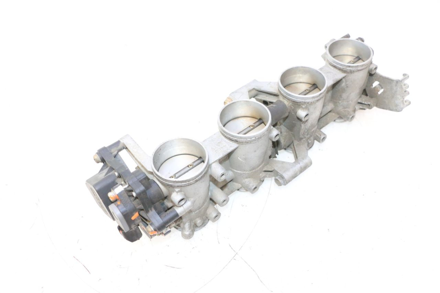 photo de CORPO FARFALLATO SUZUKI GSR 600 (2005 - 2012) - Primo piano tecnico