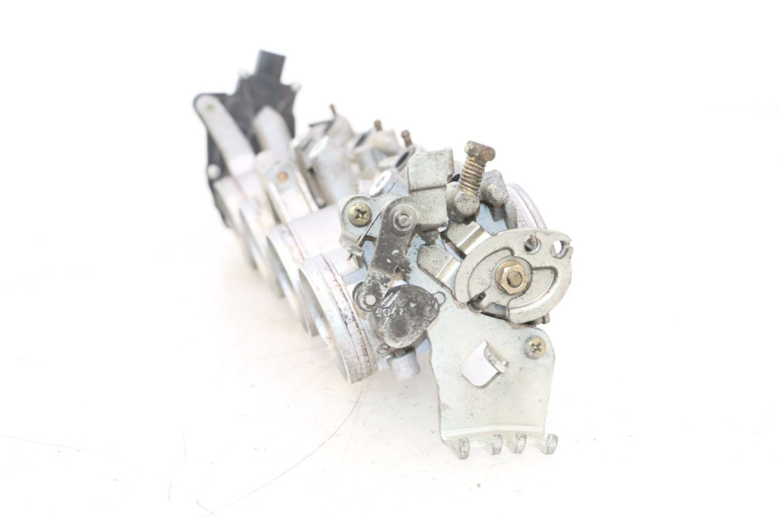 photo de CORPO FARFALLATO SUZUKI GSR 600 (2005 - 2012) - Vista d'insieme del prodotto