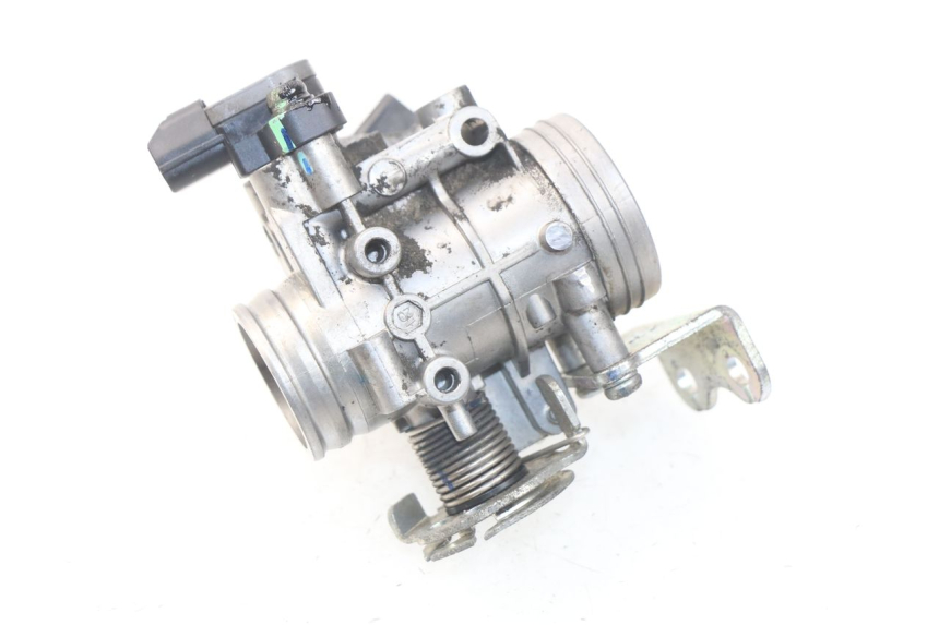 photo de INIEZIONE SYM JOYMAX 250 (2013 - 2017) - Dettagli dei punti di fissaggio