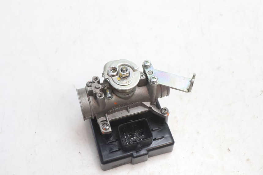 photo de CORPO FARFALLATO PEUGEOT KISBEE 2T 50 (2018 - 2022) - Dettaglio del componente