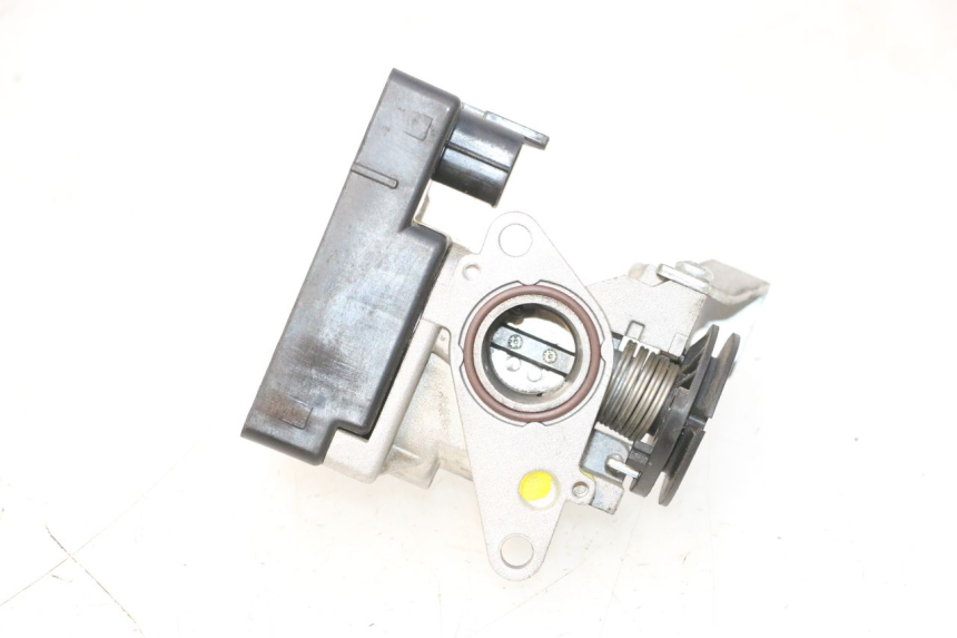 photo de CORPO FARFALLATO PEUGEOT KISBEE 4T 50 (2023 - 2026) - Zoom sullo stato d'uso