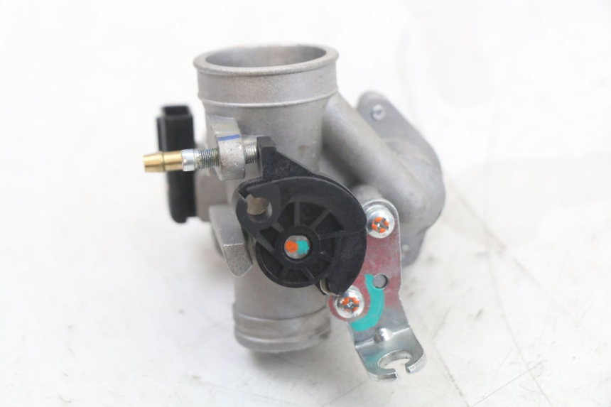 photo de CORPO FARFALLATO MASH LEGEND'R 4T 50 (2021 - 2025) - Dettagli dei punti di fissaggio