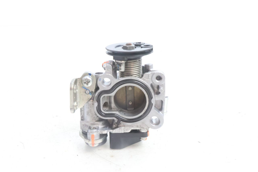 photo de CORPO FARFALLATO YAMAHA N-MAX NMAX 125 (2021 - 2024) - Zoom sullo stato d'uso