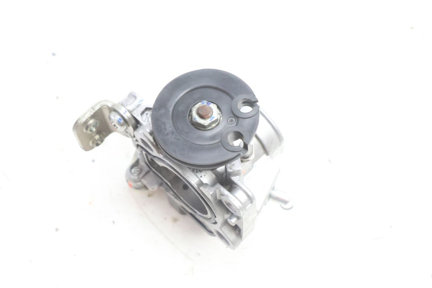 photo de CORPO FARFALLATO YAMAHA N-MAX NMAX 125 (2021 - 2024) - Primo piano tecnico
