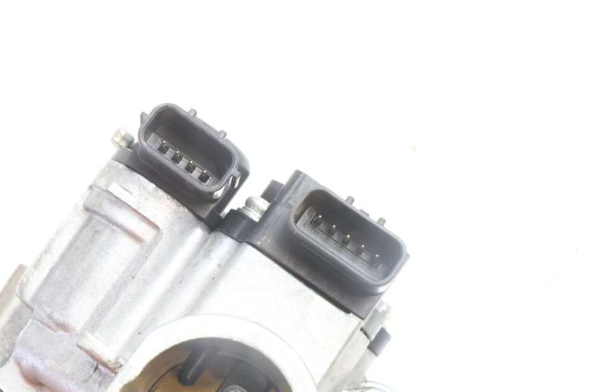 photo de CORPO FARFALLATO YAMAHA N-MAX NMAX 125 (2021 - 2024) - Dettagli dei punti di fissaggio