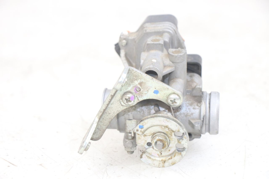 photo de INIEZIONE YAMAHA NEOS NEO'S 4T 50 (2008 - 2016) - Stato della superficie e materiale