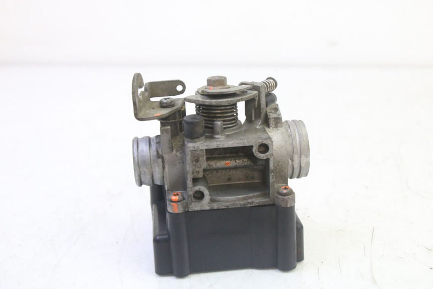 photo de CORPO FARFALLATO KYMCO LIKE 4T 50 (2019 - 2025) - Primo piano tecnico