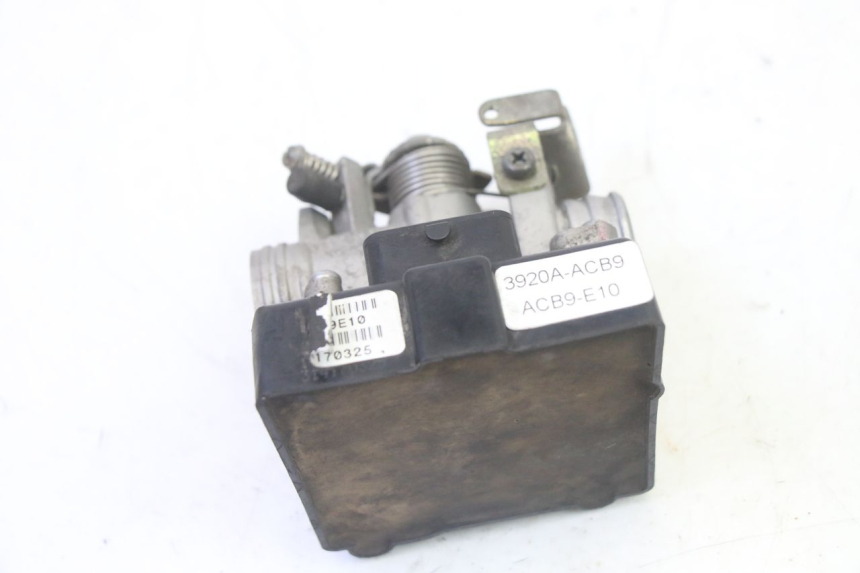 photo de CORPO FARFALLATO KYMCO LIKE 4T 50 (2019 - 2025) - Stato della superficie e materiale