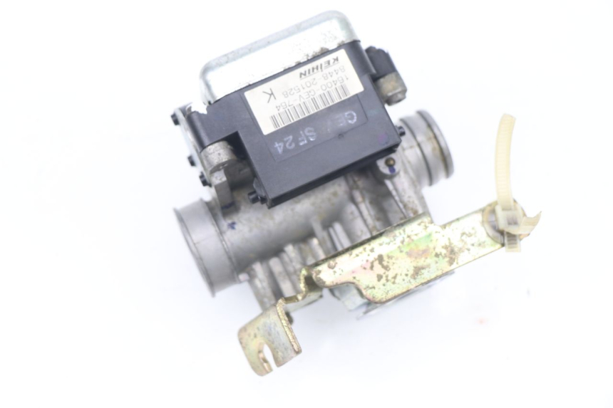 photo de CORPO FARFALLATO HONDA NPS ZOOMER 50 (2004 - 2013) - Dettagli dei punti di fissaggio