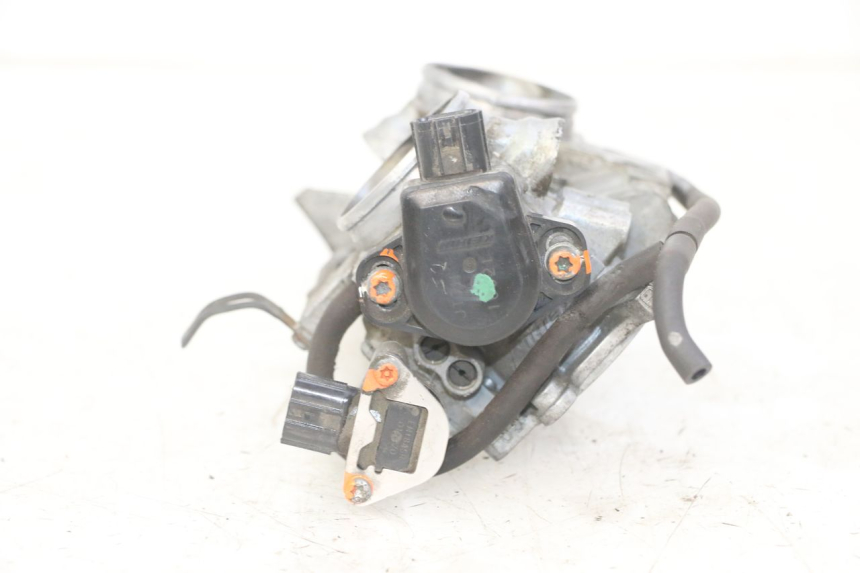 photo de CORPO FARFALLATO HONDA NTV DEAUVILLE ABS 700 (2007 - 2016) - Dettagli dei punti di fissaggio