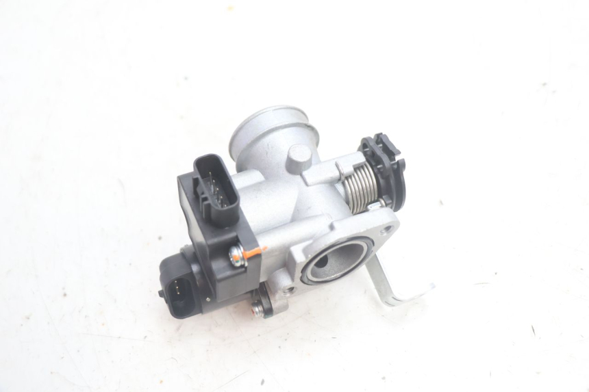photo de CORPO FARFALLATO JM MOTORS R-MAX TECH 50 (2024 - 2026) - Primo piano tecnico