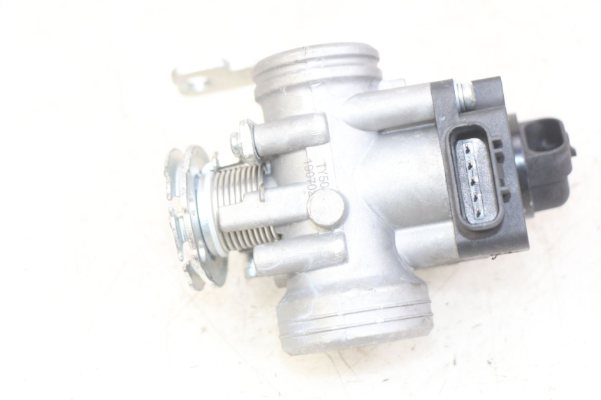 photo de INIEZIONE TNT MOTOR ROMA 10' 4T 50 (2019 - 2022) - Stato della superficie e materiale