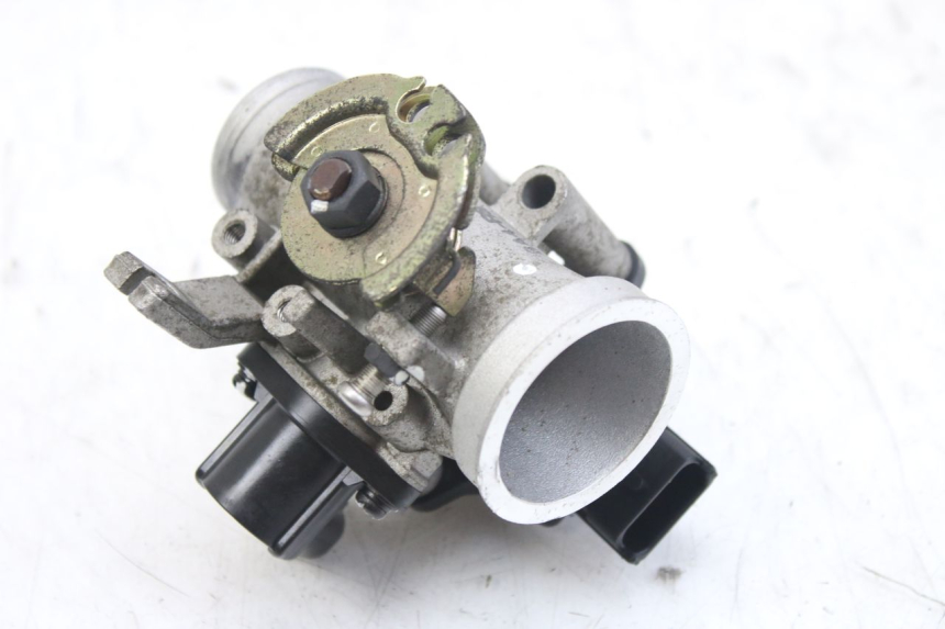 photo de INIEZIONE DAELIM S2 FI 125 (2008 - 2017) - Stato della superficie e materiale