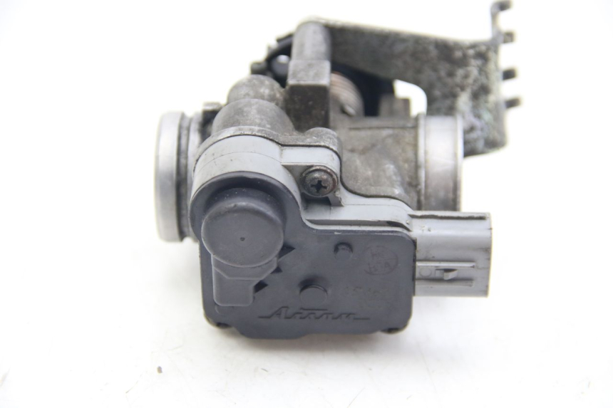 photo de INIEZIONE SUZUKI SIXTEEN 125 (2008 - 2010) - Altra angolazione