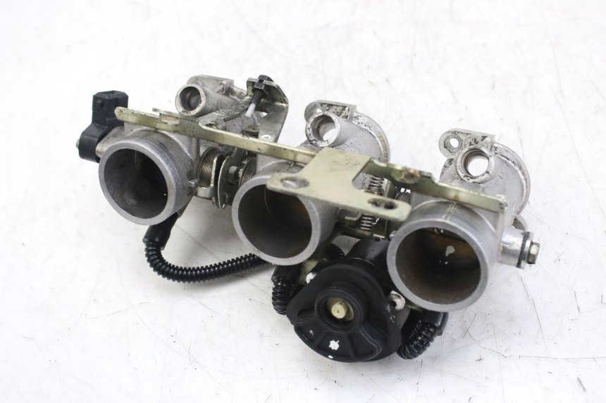 photo de INIEZIONE TRIUMPH SPRINT ST 955 (1999 - 2001) - Altra angolazione