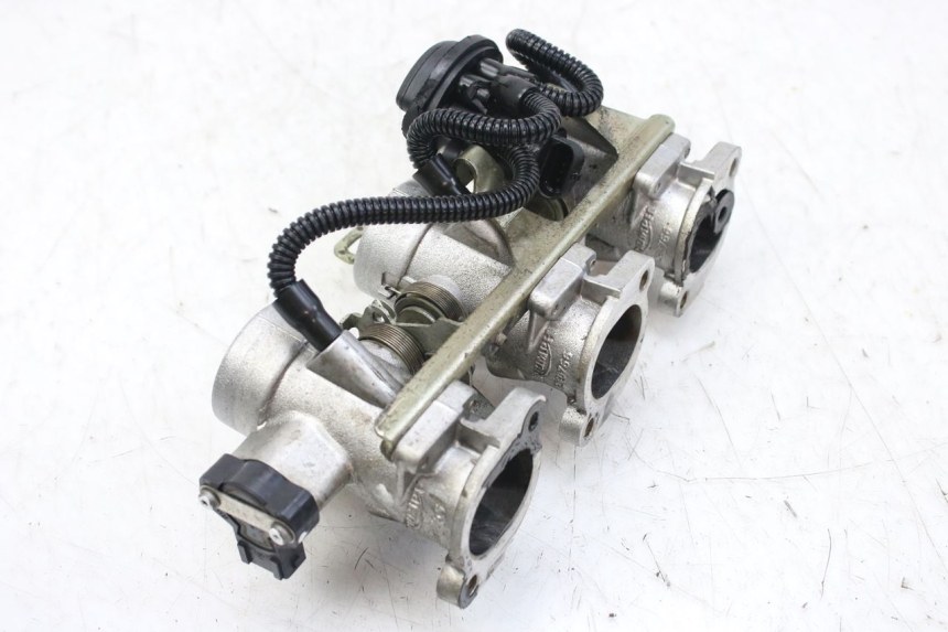 photo de INIEZIONE TRIUMPH SPRINT ST 955 (1999 - 2001) - Marcature e riferimenti originali