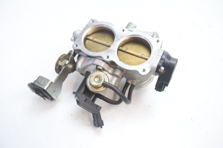 photo de CORPO FARFALLATO CAN-AM SPYDER RS 1000 (2008 - 2012) - Stato della superficie e materiale