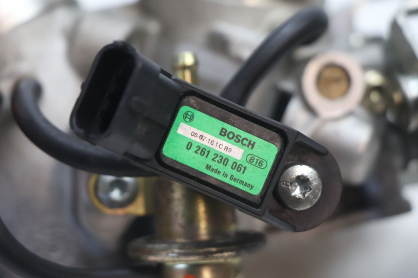 photo de CORPO FARFALLATO CAN-AM SPYDER RS 1000 (2008 - 2012) - Marcature e riferimenti originali