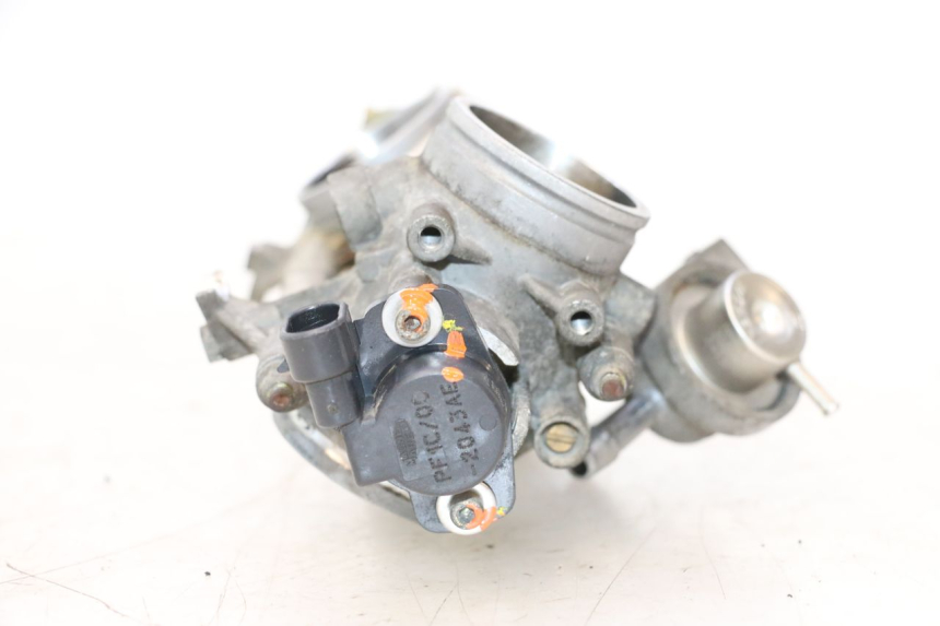 photo de CORPO FARFALLATO DUCATI SS IE DS CARENEE 1000 (2002 - 2006) - Zoom sullo stato d'uso