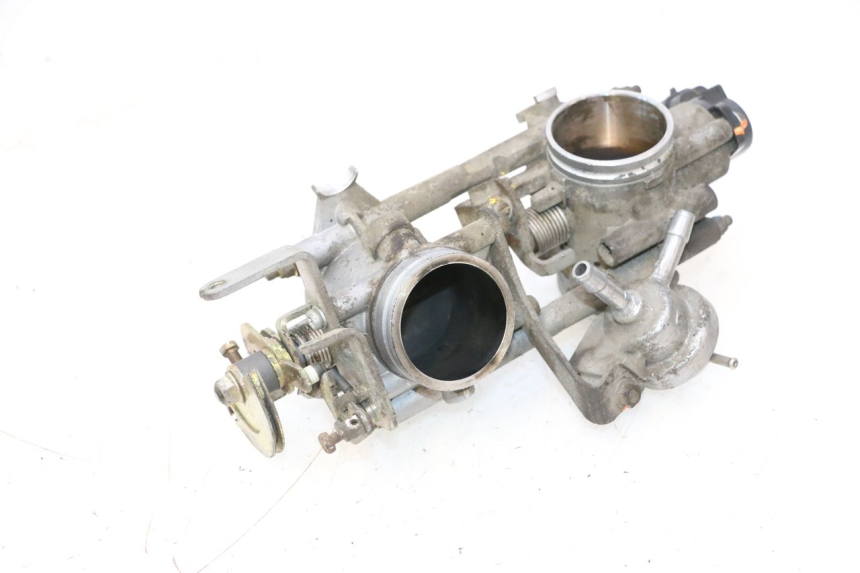 photo de CORPO FARFALLATO DUCATI SS IE DS CARENEE 1000 (2002 - 2006) - Stato della superficie e materiale
