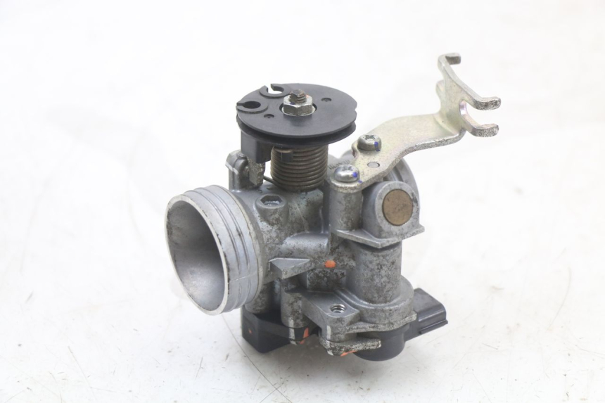 photo de CORPO FARFALLATO SUZUKI BURGMAN 125 (2018 - 2021) - Zoom sullo stato d'uso