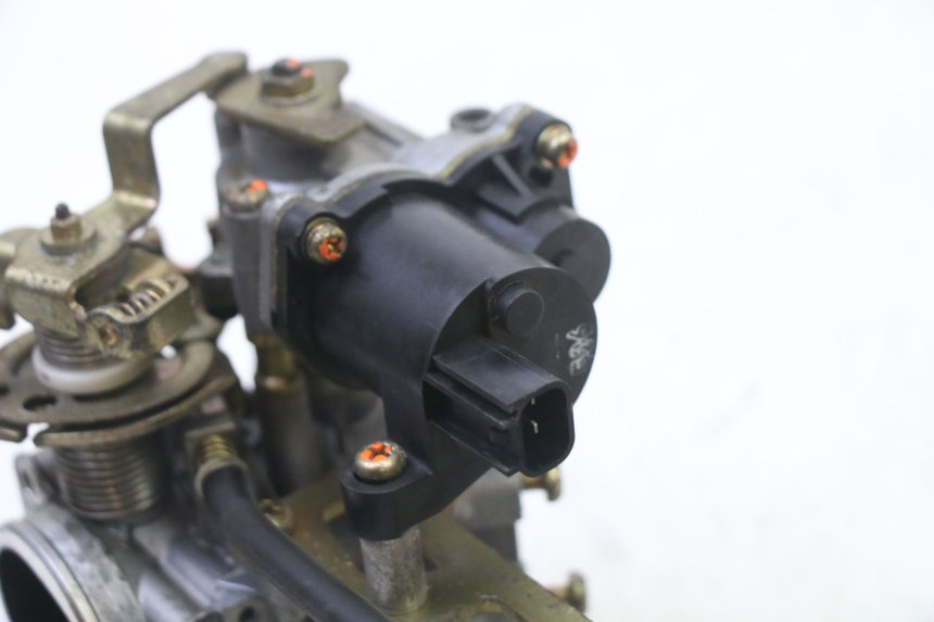 photo de CORPO FARFALLATO SUZUKI SV S 650 (2003 - 2009) - Dettagli dei punti di fissaggio