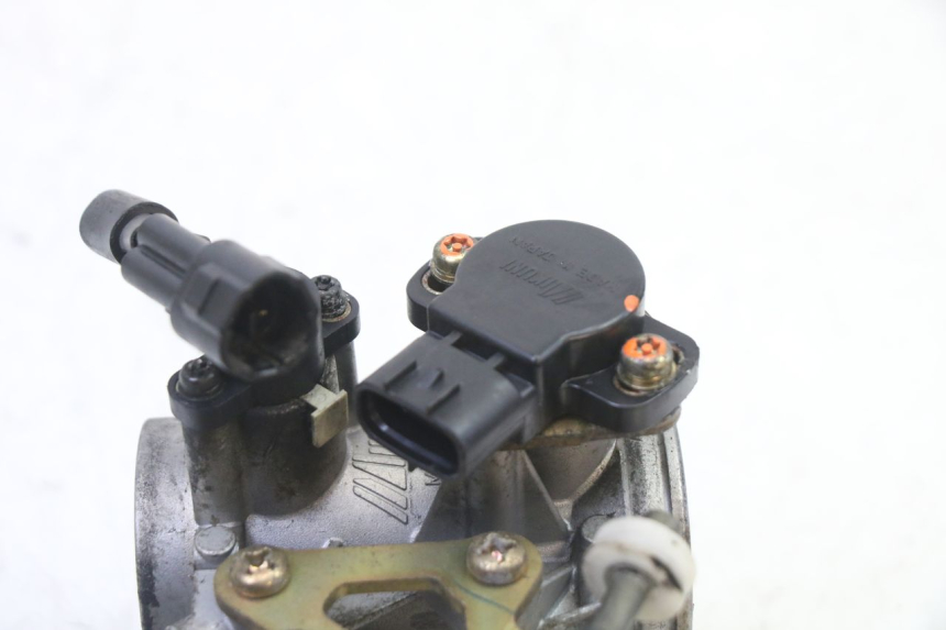 photo de CORPO FARFALLATO SUZUKI SV S 650 (2003 - 2009) - Stato della superficie e materiale