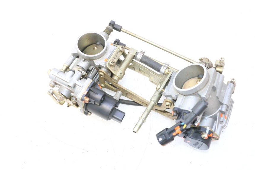 photo de CORPO FARFALLATO SUZUKI SV S 650 (2003 - 2009) - Dettaglio del componente