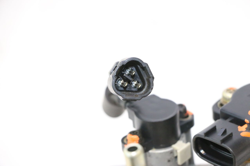 photo de CORPO FARFALLATO SUZUKI SV S 650 (2003 - 2009) - Primo piano tecnico