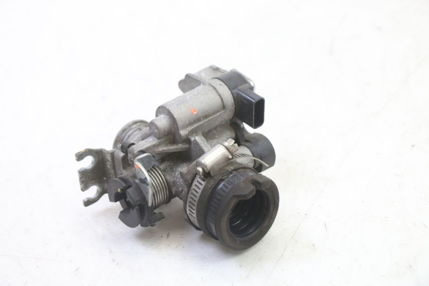 photo de INIEZIONE APRILIA SXR 50 (2021 - 2023) - Altra angolazione