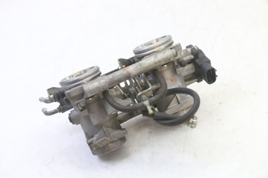 photo de INIEZIONE YAMAHA TDM ABS 900 (2002 - 2014) - Altra angolazione