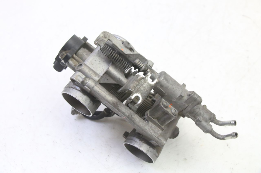 photo de INIEZIONE YAMAHA TDM ABS 900 (2002 - 2014) - Primo piano tecnico