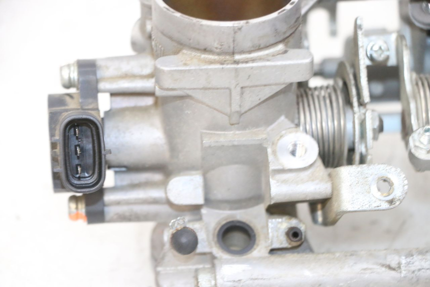 photo de INIEZIONE YAMAHA TDM ABS 900 (2002 - 2014) - Dettagli dei punti di fissaggio