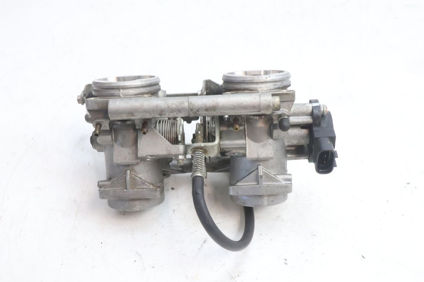 photo de CORPO FARFALLATO YAMAHA TDM ABS 900 (2002 - 2014) - Dettaglio del componente