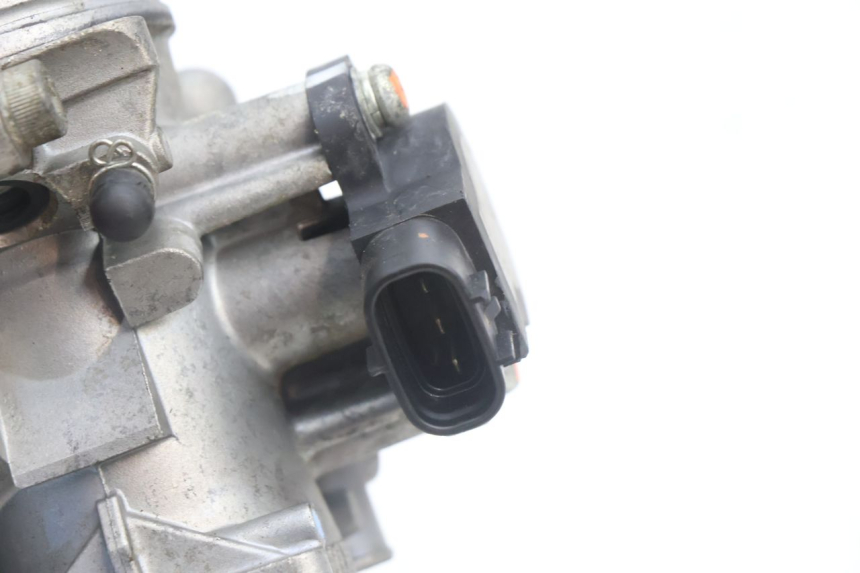 photo de CORPO FARFALLATO YAMAHA TDM ABS 900 (2002 - 2014) - Zoom sullo stato d'uso