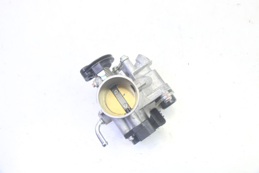 photo de CORPO FARFALLATO YAMAHA TRICITY 300 (2020 - 2024) - Vista principale