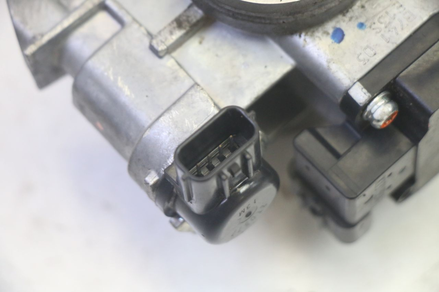 photo de CORPO FARFALLATO YAMAHA TRICITY 300 (2020 - 2024) - Altra angolazione