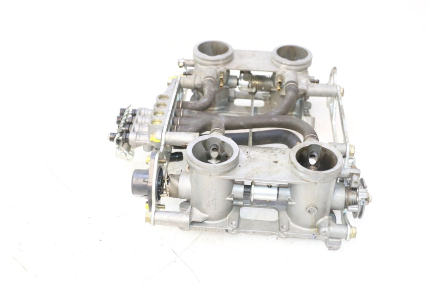 photo de INIEZIONE HONDA VFR FI RC46 800 (1998 - 2001) - Altra vista dell'articolo
