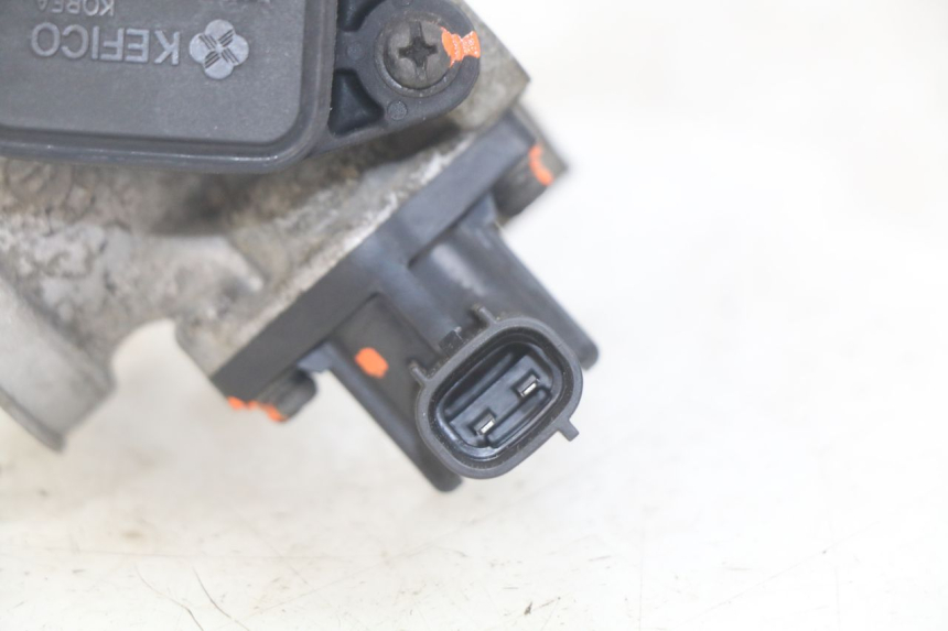 photo de INIEZIONE DAELIM VJ ROADWIN FI 125 (2008 - 2017) - Dettagli dei punti di fissaggio